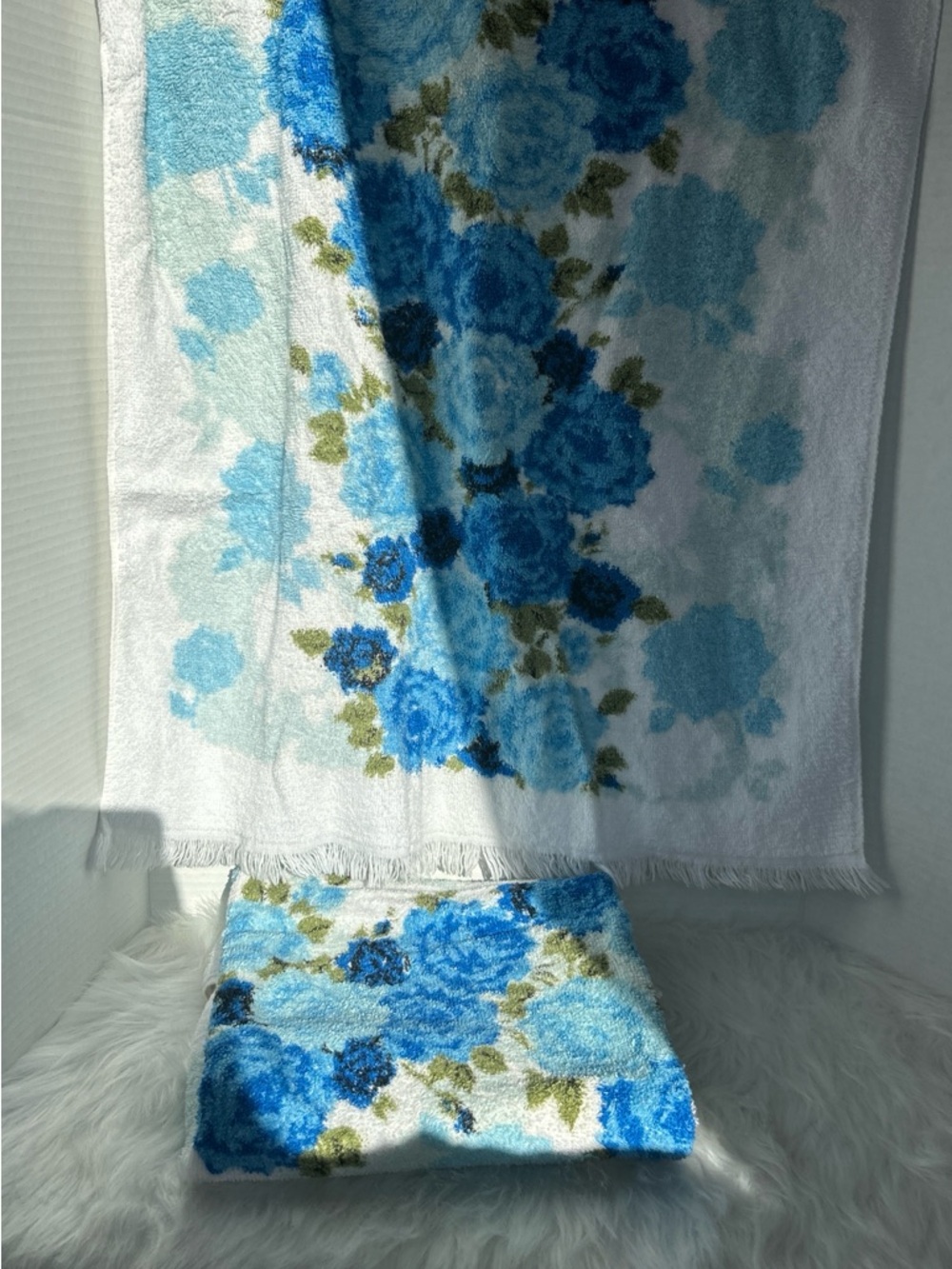 Retro Blue Floral Bath Towel - Plush Home Bath Towel x 2